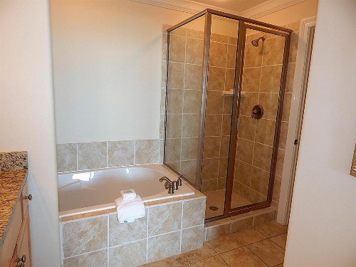 306 Holiday Isle image 4